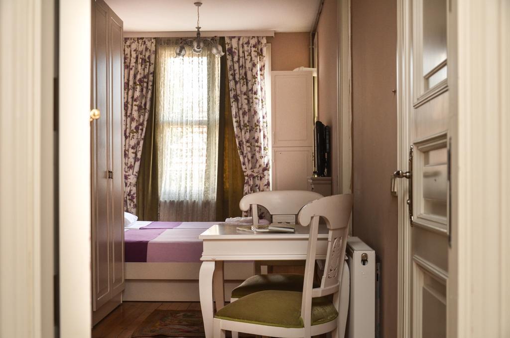 Omer Hayyam Suites Istanbul Exterior photo